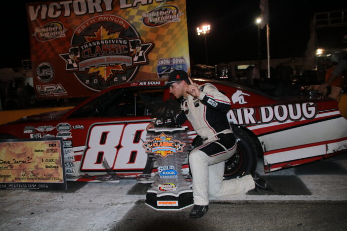 Doug Barnes, Jr. victorious in 25th Thanksgiving Classic